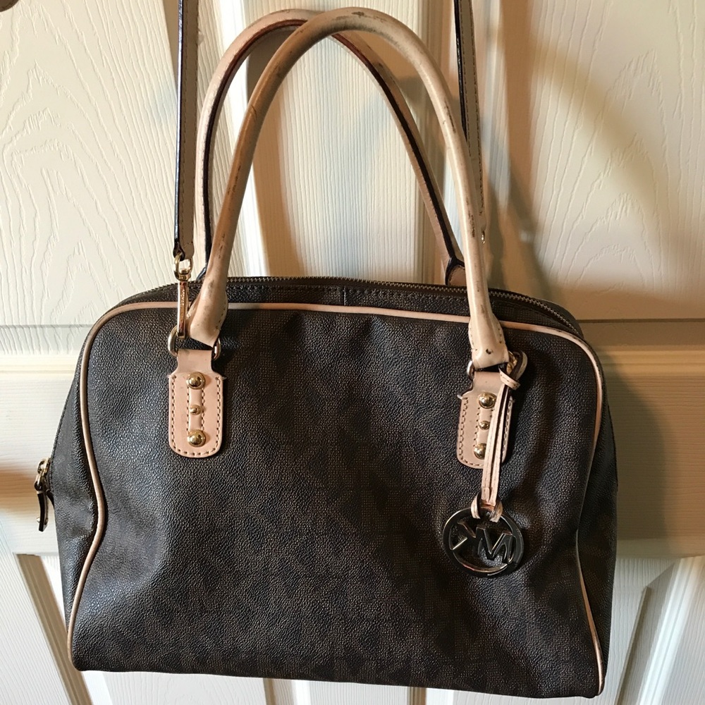 Michael Kors Purse with crossbody strap
